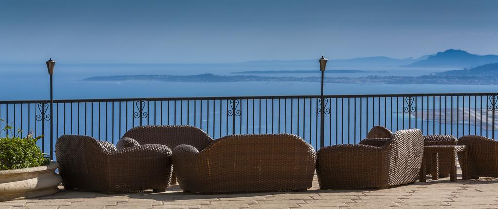 Willa Domaine Du Mont Leuze Villefranche-sur-Mer Zewnętrze zdjęcie